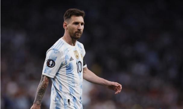 胡特格拉：下半场没有打穿巴萨高位防线；巴萨的球员天赋很高